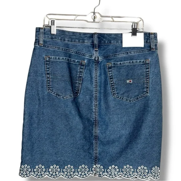 Tommy Hilfiger Light Blue Classic Pencil Denim Skirt with White Floral Detail - Picture 15 of 16